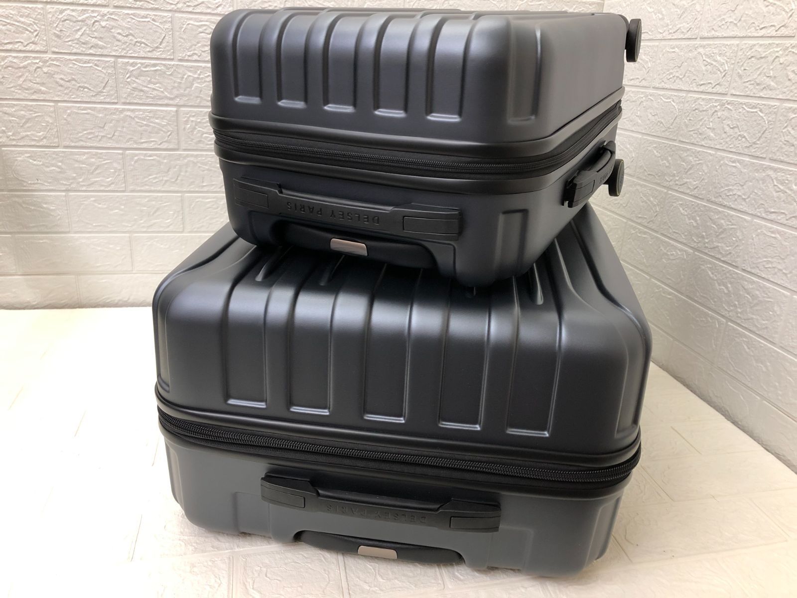 DELSEY デルセー アクセレイト 2個セット ダークグレイ - メルカリ