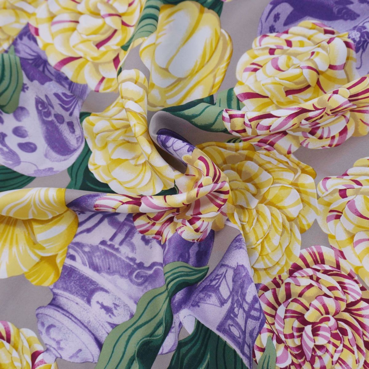 極美品 グッチ GUCCI シャツ トムフォード期 ブラウス 総柄 シルク