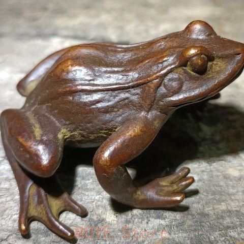 銅製 小蛙 置物 銅彫物 茶道 茶寵 装飾品 工芸品 美術品 銅細工カエルの置物 茶寵 美術品 工芸品 置物 - メルカリ