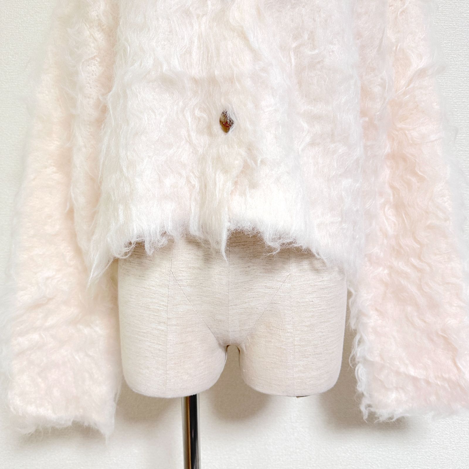 【完売品 ほぼ未使用】COELIE 伊原 葵×シールームリン　ニット　ネイビー 完売品 ほぼ未使用】COELIE 伊原 葵×シールームリン ニット ネイビー