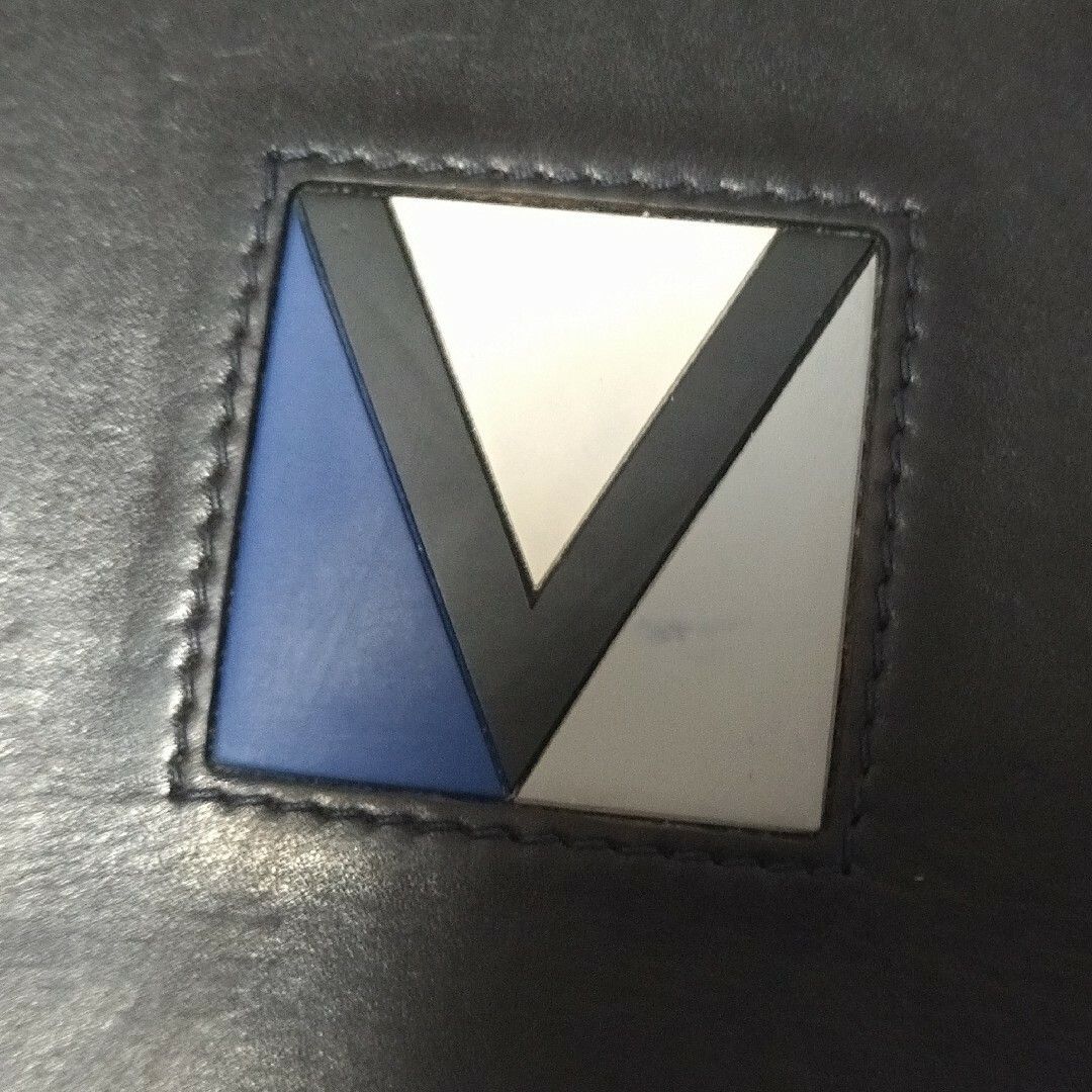 美品】ルイヴィトン LVカップ ジッピーオーガナイザー 長財布 - メルカリ