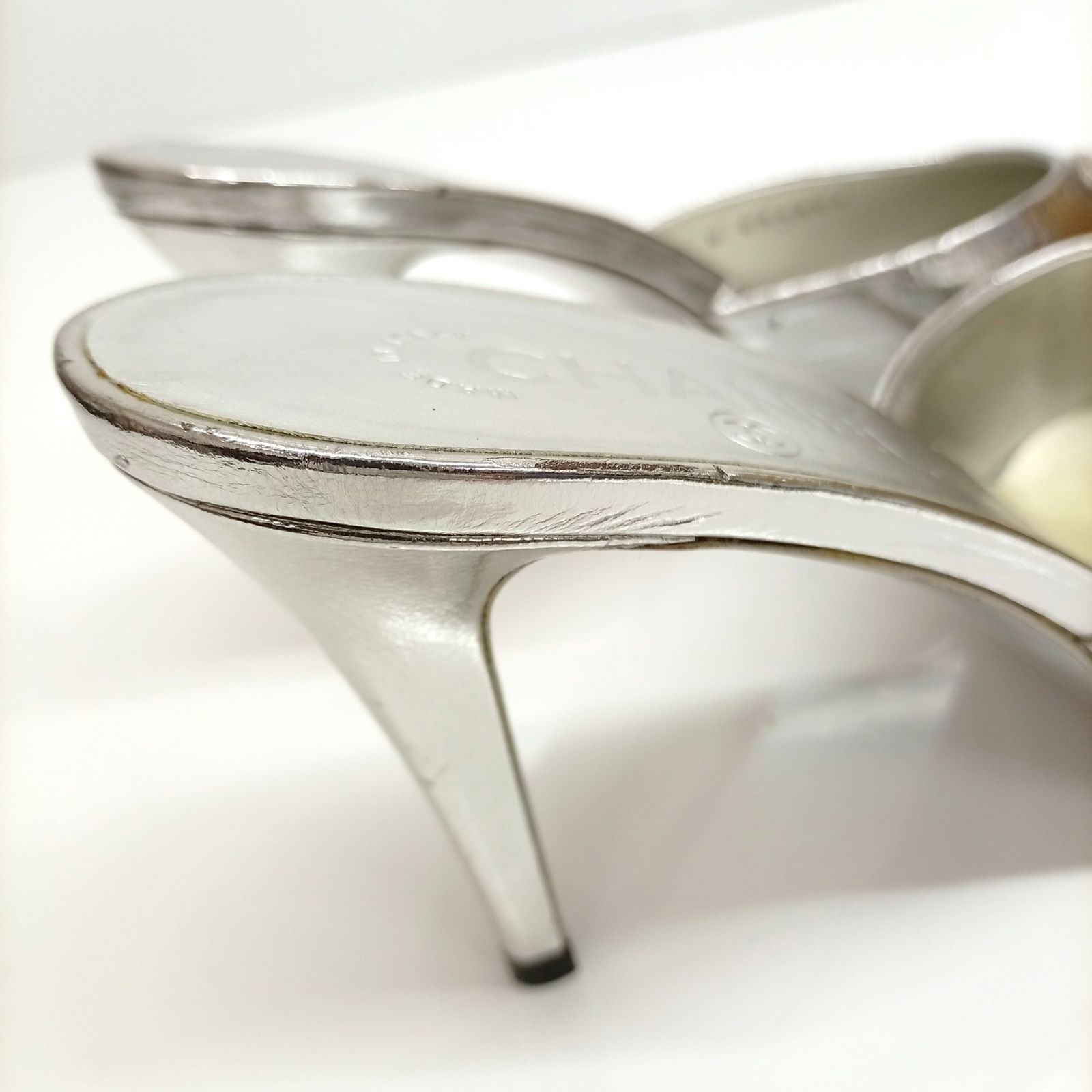 シャネル CHANEL サンダル パンプス エナメル シルバー ヒール 38C 約