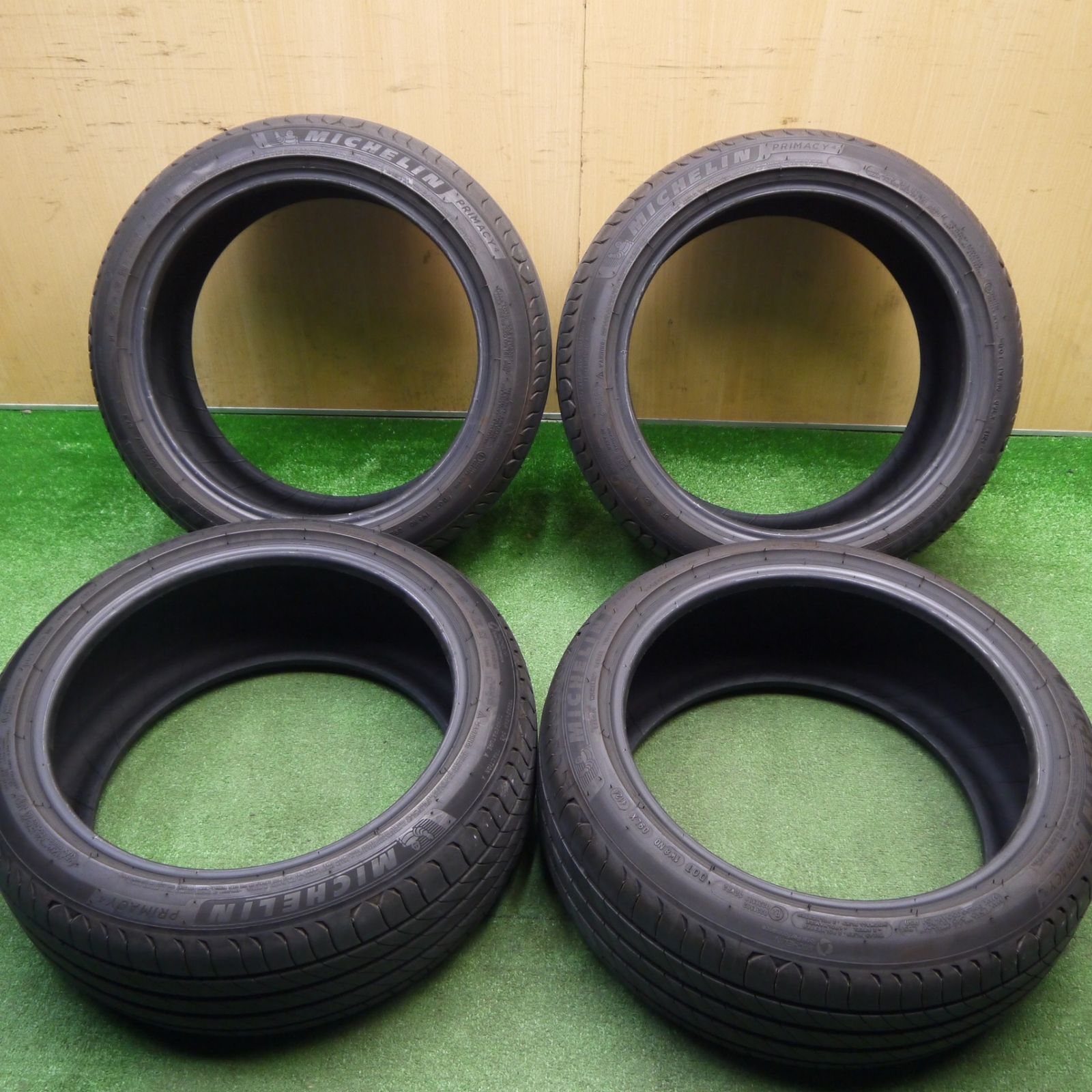 バリ溝！24年！9.5分☆215/45R17 ミシュラン プライマシー4 PRIMACY4 