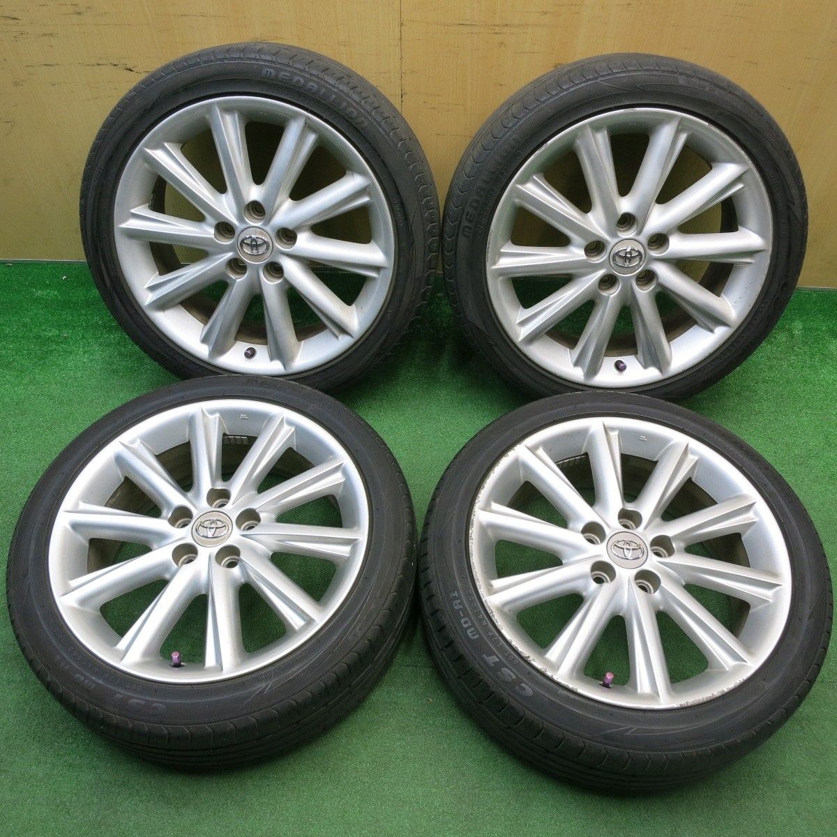 バリ溝！23年！9.5分☆トヨタ SAI サイ 純正 215/45R18 メダリオン CST