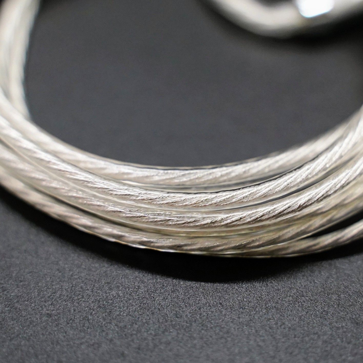 ついに7N 超冷凍製単結晶銅銀メッキ最高スペックケーブルIE900用/4.4mm 7N 超冷凍製単結晶銅銀メッキ最高スペックケーブルIE900用/4.4mm L字