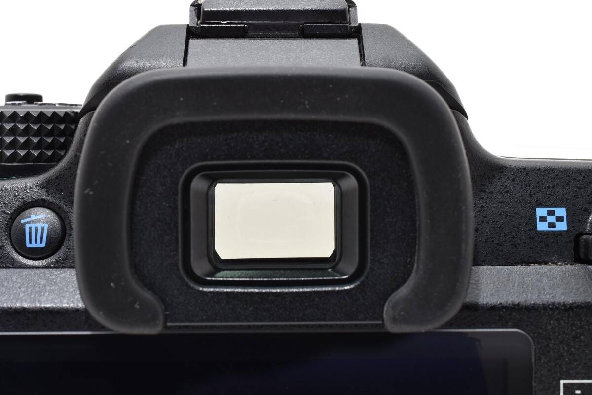 ■ ショット数6263回 ■ ペンタックス PENTAX K-5 ボディ ☆良品☆《ショット数12,900回 》ペンタックス PENTAX K-5 ボディ