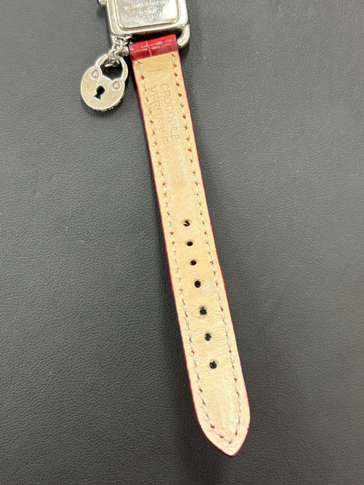 オブレイ（Obray） チャーム付 腕時計 可動品 オブレイ Obrey ”オーバル チャーム付 レディースウォッチ ” ソリッド