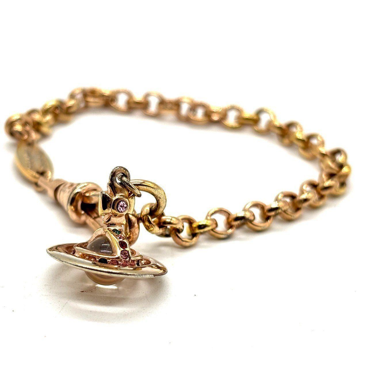 反骨を甘く纏う手元】 Vivienne Westwood チェーンブレスレット オーブ