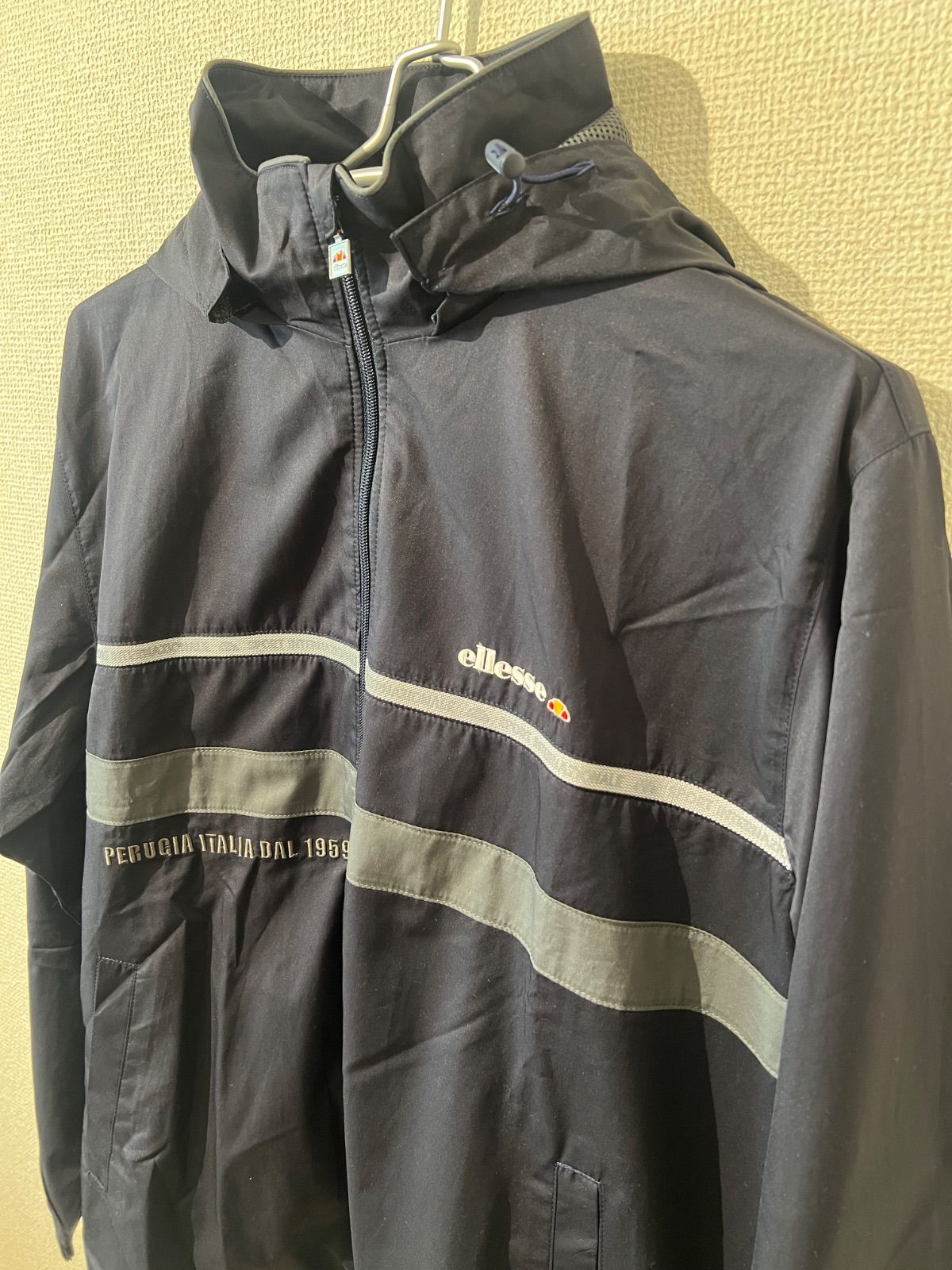 極美品】 ellesse エレッセ ナイロンジャケット ウインドブレーカー