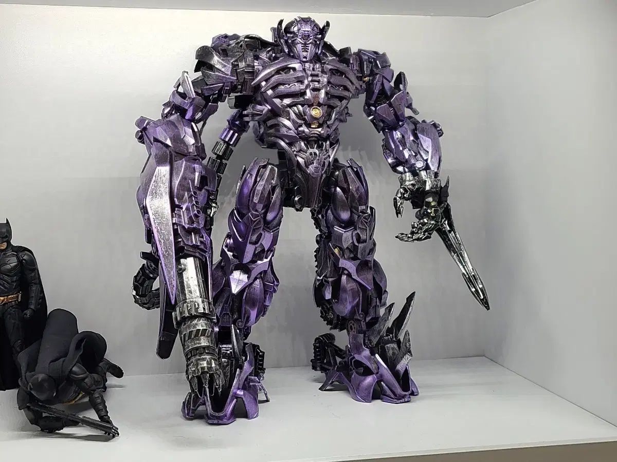 zs-01 トランスフォーマー dotm ショックウェーブ 増強版 未展示品