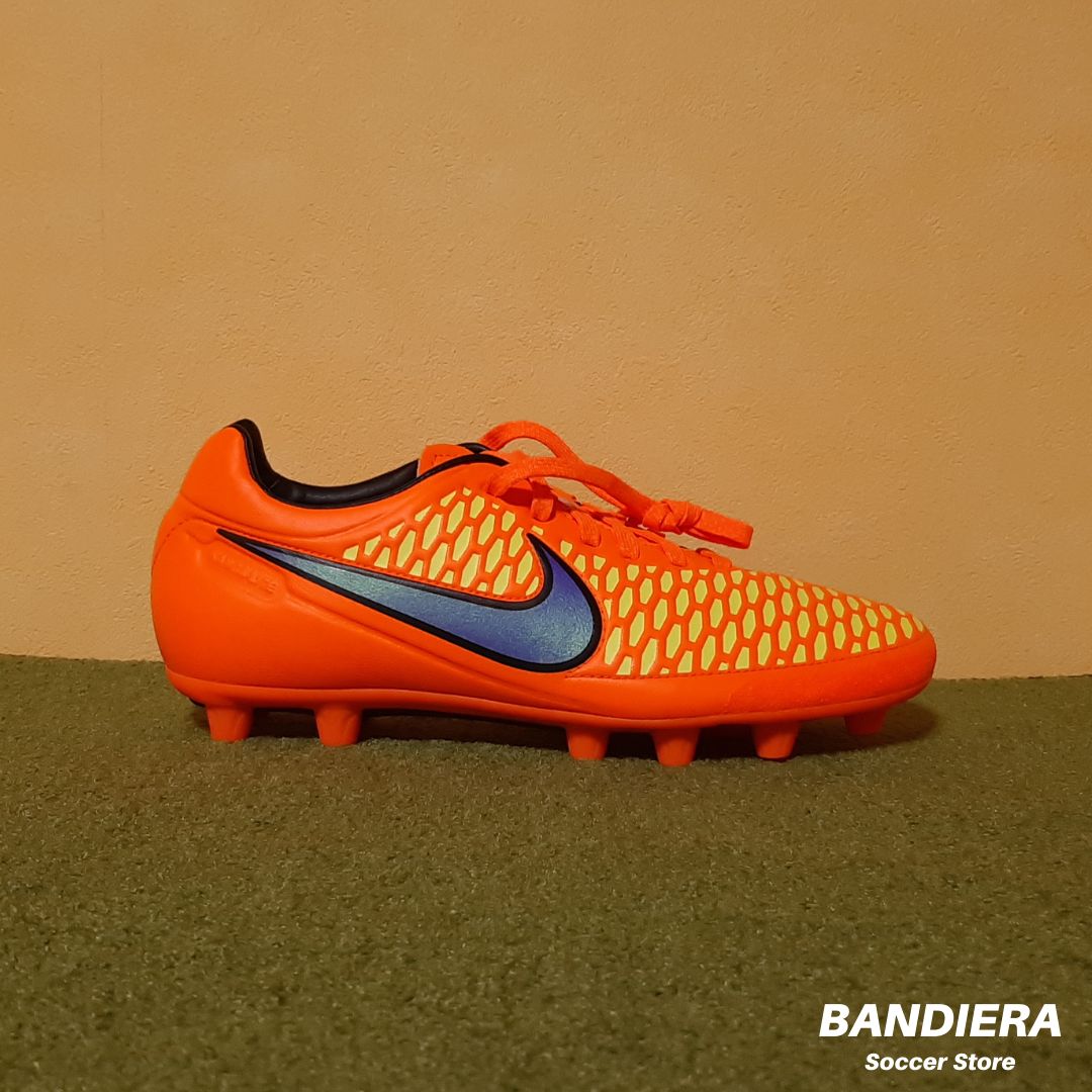 NIKE ナイキ サッカースパイク マジスタ オーデン HG-E（オレンジ
