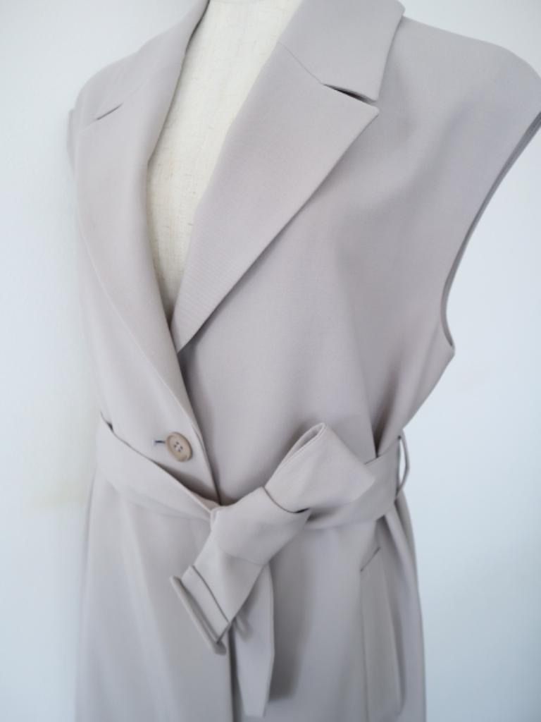 ＊美品【セオリーリュクス】トレンチ風ジレ Vimont Joen ソフトグレー ✨即完売品✨theory luxe Vimont Joen トレンチコート 38 - メルカリ