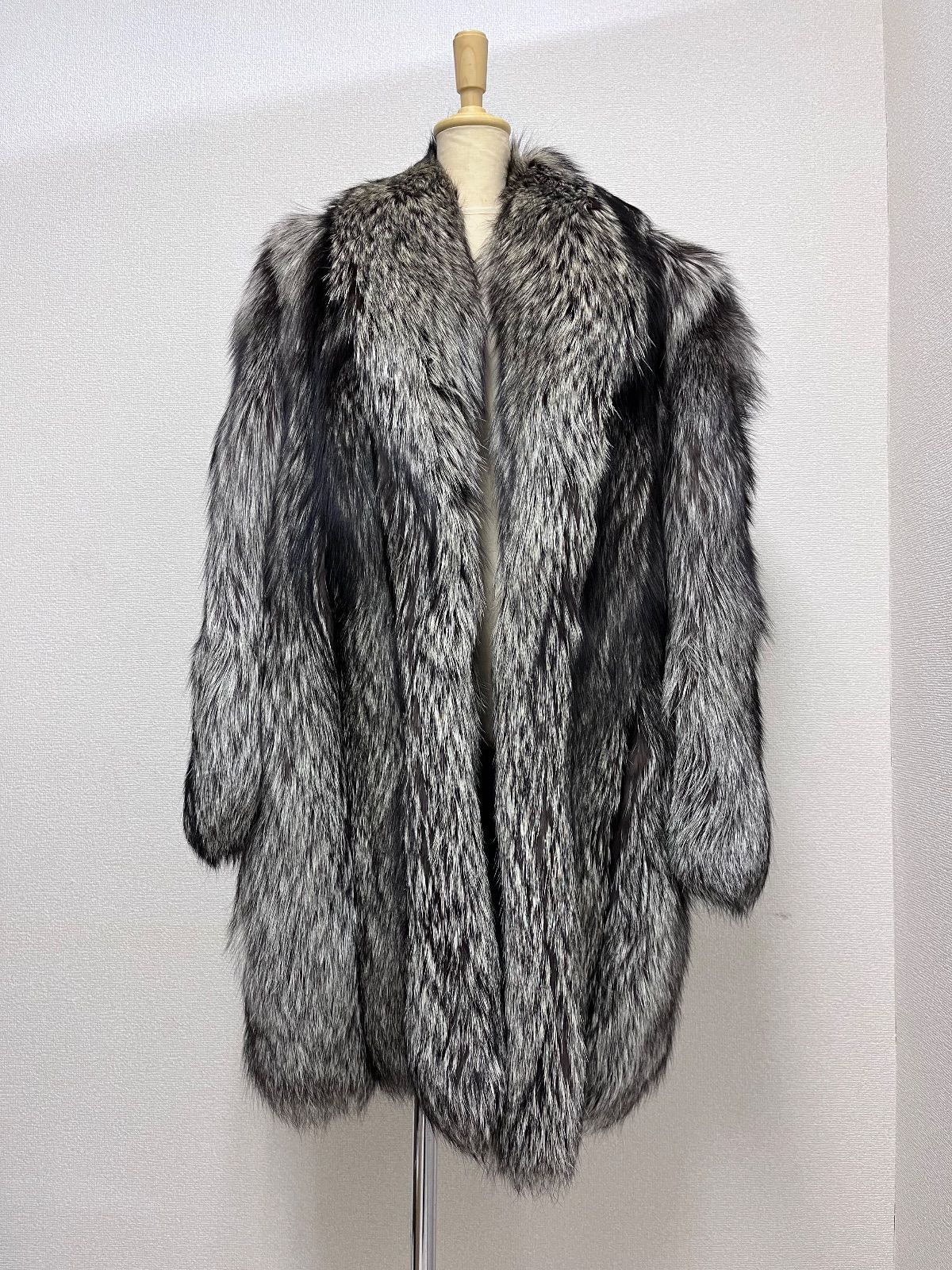 SAGA FOX ROYAL フォックスファーコート 毛皮 C2512278 - メルカリ