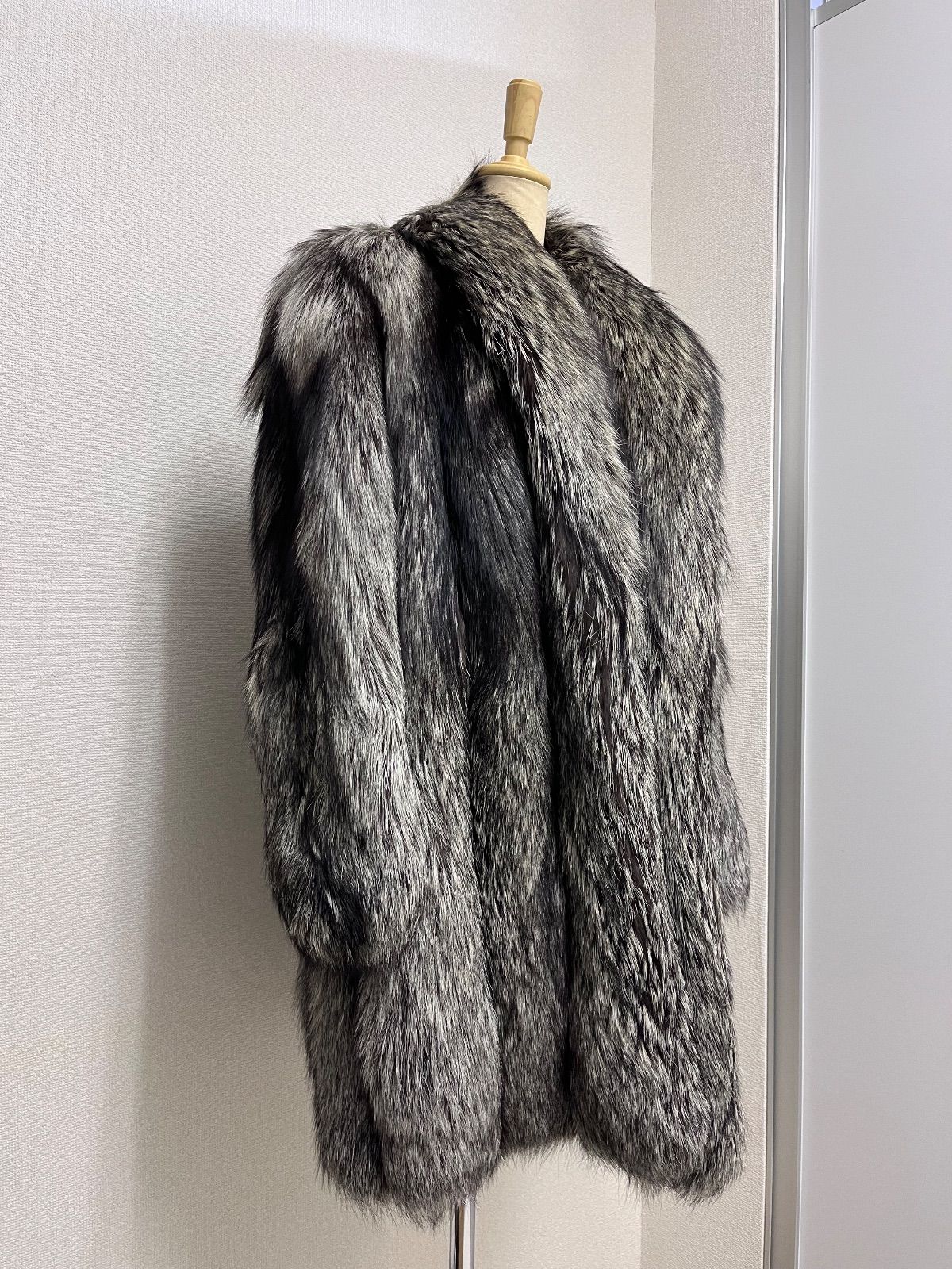 SAGA FOX ROYAL フォックスファーコート 毛皮 C2512278 - メルカリ