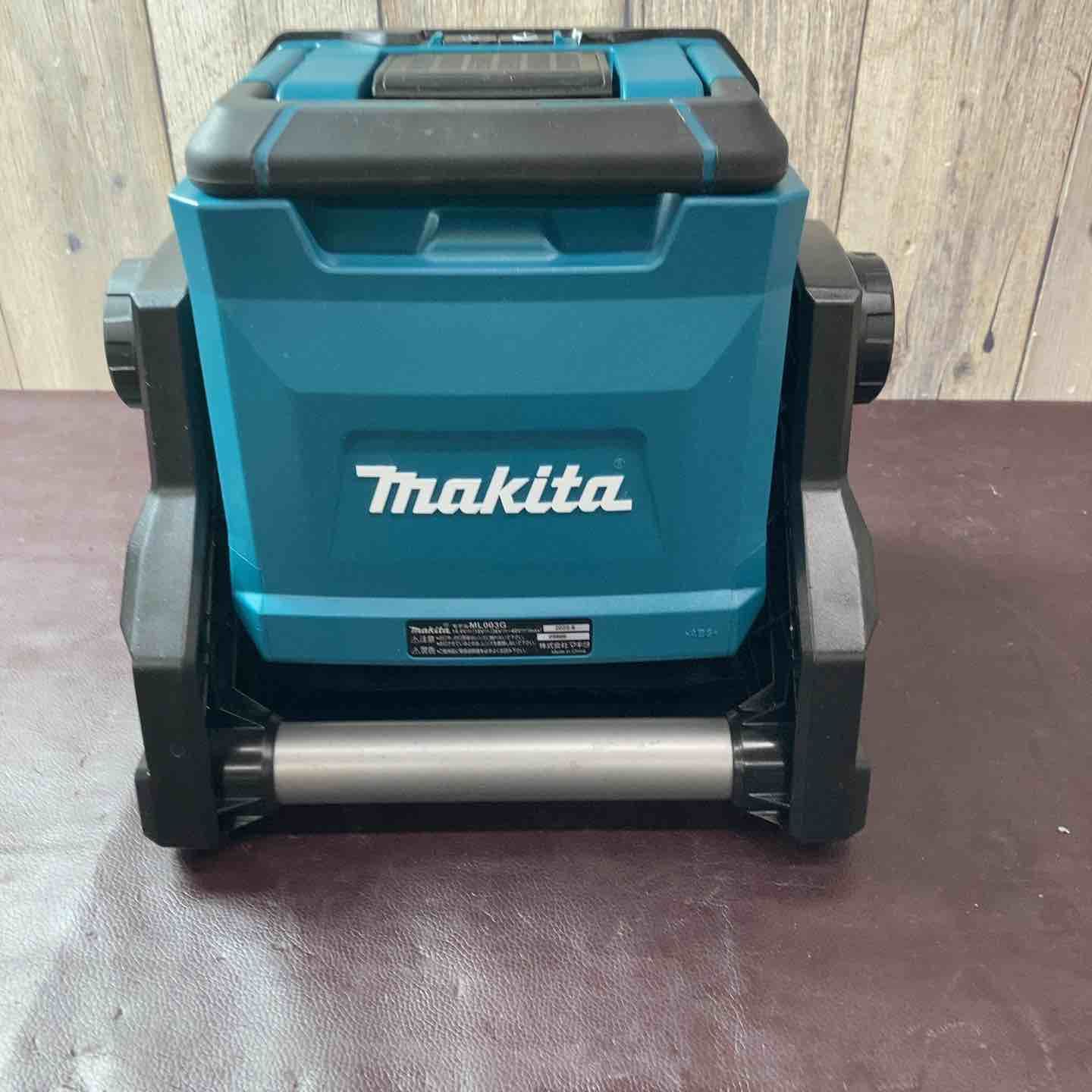 中古品】 マキタ(makita) コードレススタンドライト 40Vmax ML003G 青