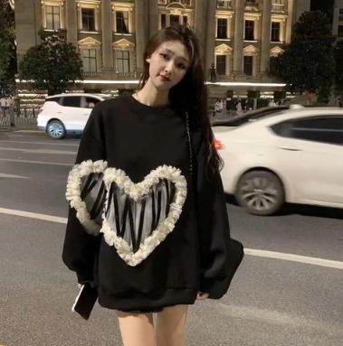 個性的で可愛い♡レースハートデザイン カジュアル トップス ブラック黒 長袖新品 個性的で可愛い♡レースハートデザイン カジュアル トップス ブラック