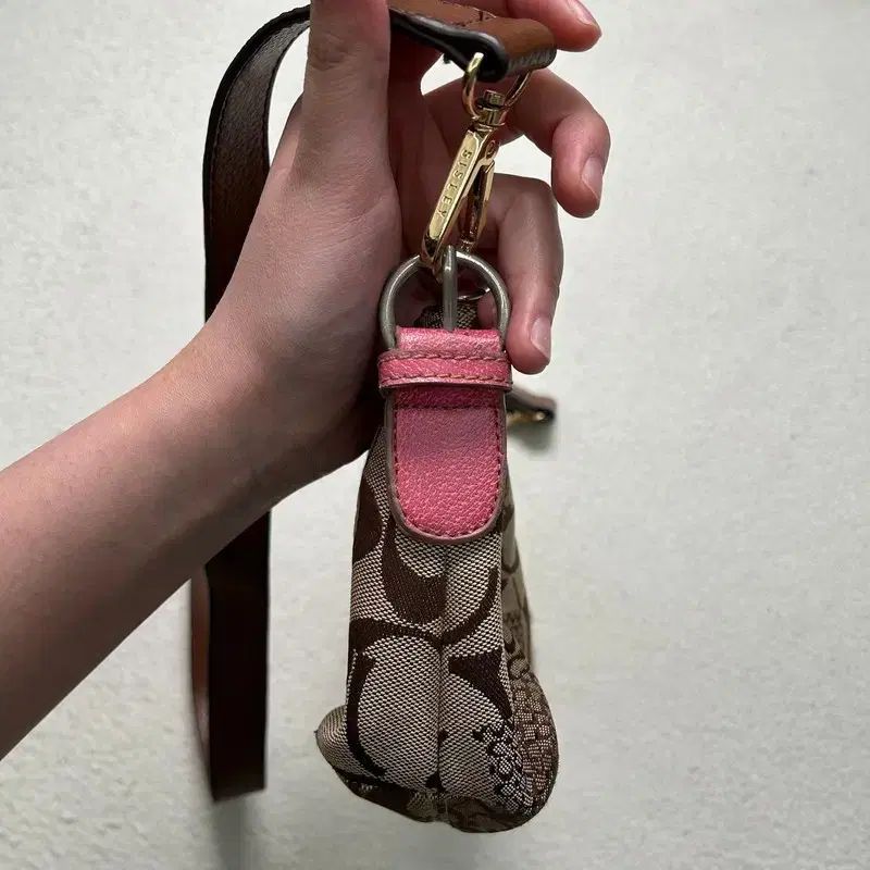 COACH シグネチャー ファブリック ボディ バッグ 【公式通販】