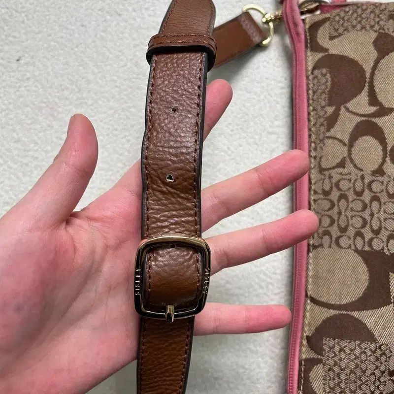 COACH シグネチャー ファブリック ボディ バッグ 【公式通販】