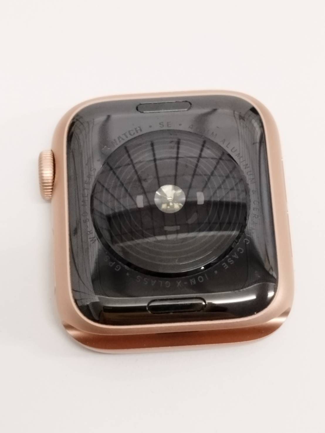 Apple Watch SE 第1世代/GPS/40mm/A2351/ゴールド〈MYDN2J/A〉 (2