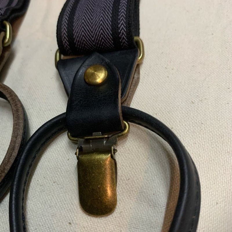 アートブラウン社 クロムエクセルレザー使用 ヘリンボーン黒