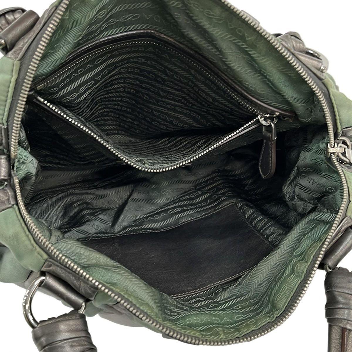 PRADA(プラダ) ハンドバッグ - ダークグリーン×ダークグレー 革タグ