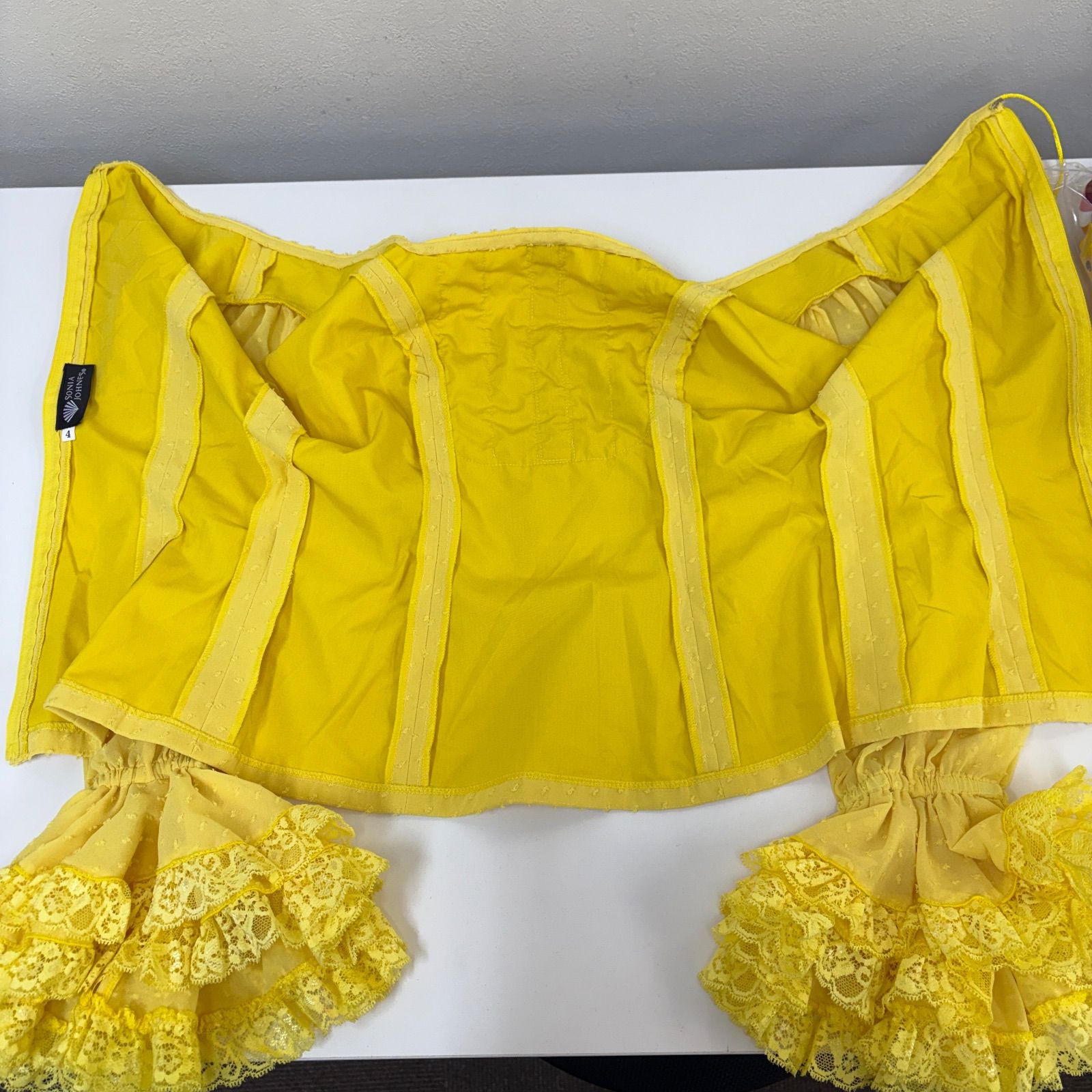 ソニアジョーンズ】フラメンコ衣装 トップス 黄色 フリル 七分袖