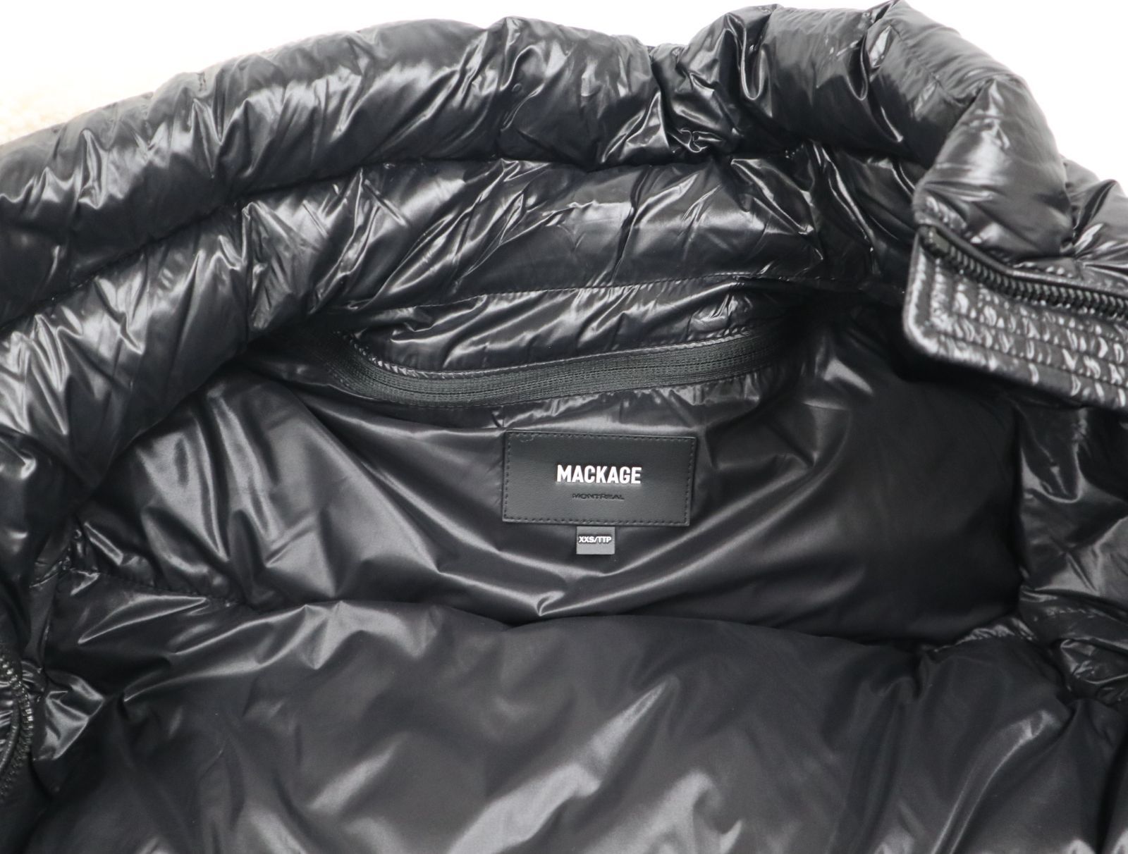 マッカージュ MACKAGE CYRAH ダウンジャケット 11542255-4A ナイロン 