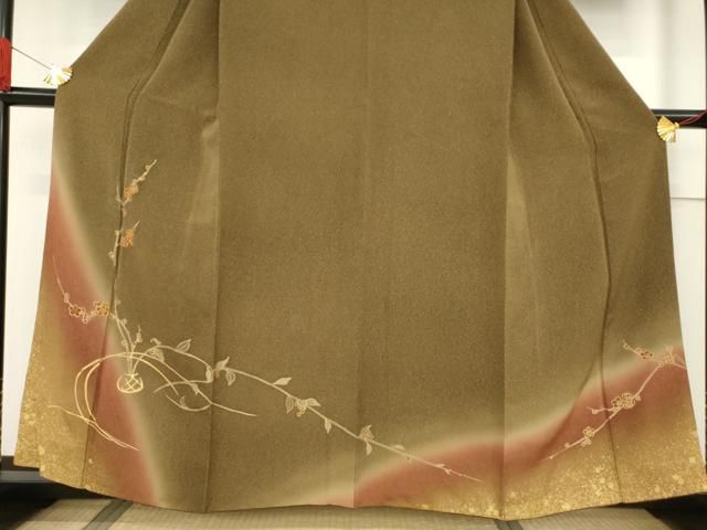 平和屋着物●訪問着　駒刺繍　飾花文　暈し染め　金彩　正絹　逸品　AABF1815ck 楽天市場】平和屋着物○訪問着 駒刺繍 霞藤花文 暈し染め 金彩 正絹