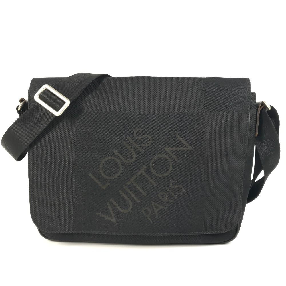 LOUIS VUITTON ルイヴィトン ショルダーバッグ プチメサジェ プチ