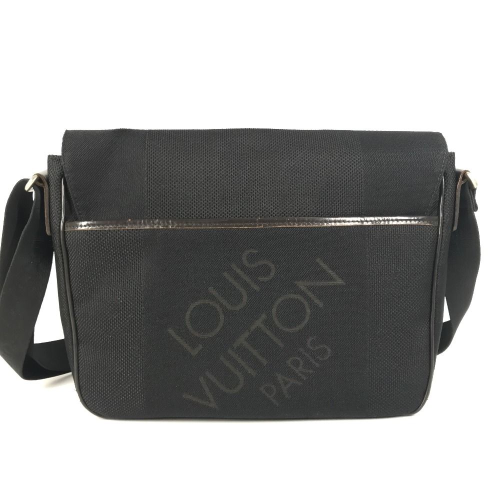 LOUIS VUITTON ルイヴィトン ショルダーバッグ プチメサジェ プチ