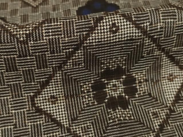 平和屋着物○本場大島紬 龍郷絣 花菱文 松 正絹 逸品 AABF0959ck