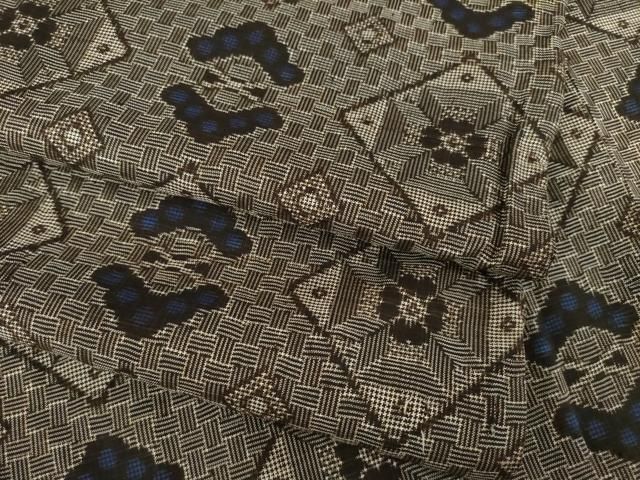 平和屋着物●本場大島紬　龍郷絣　アンティーク大島　花菱文　正絹　逸品　AABD6644ck 平和屋着物○本場大島紬 龍郷絣 花菱文 松 正絹 逸品 AABF0959ck