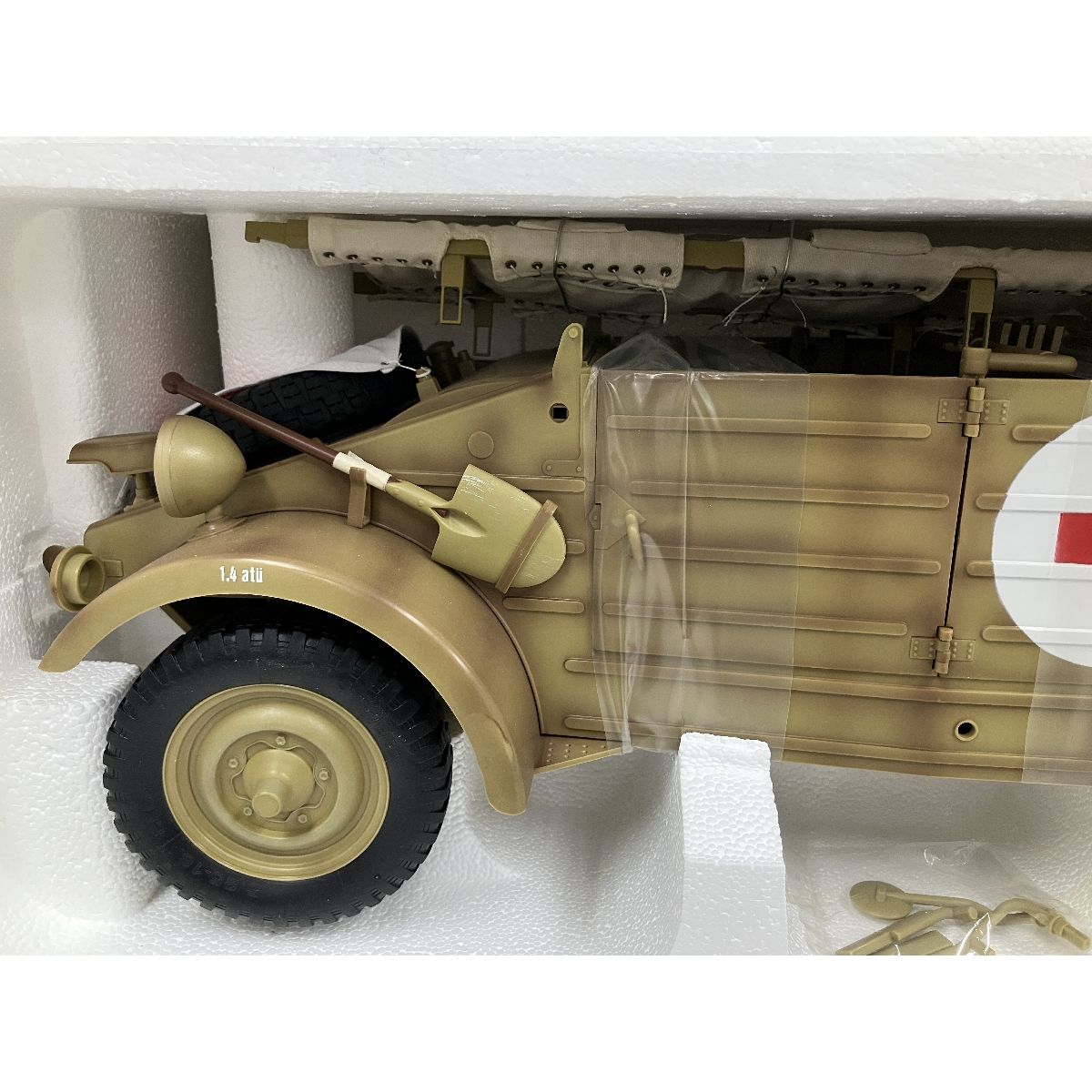 ドラゴン Dragon 71051 1/6 WWII キューベル ワーゲン 救急車 DRAGON