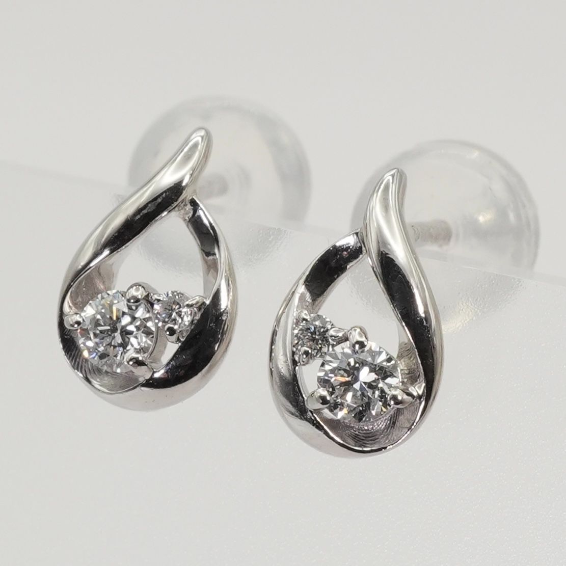 ヴァンドーム青山 プラチナ ダイヤ ドロップ ピアス/25-2689 - メルカリ