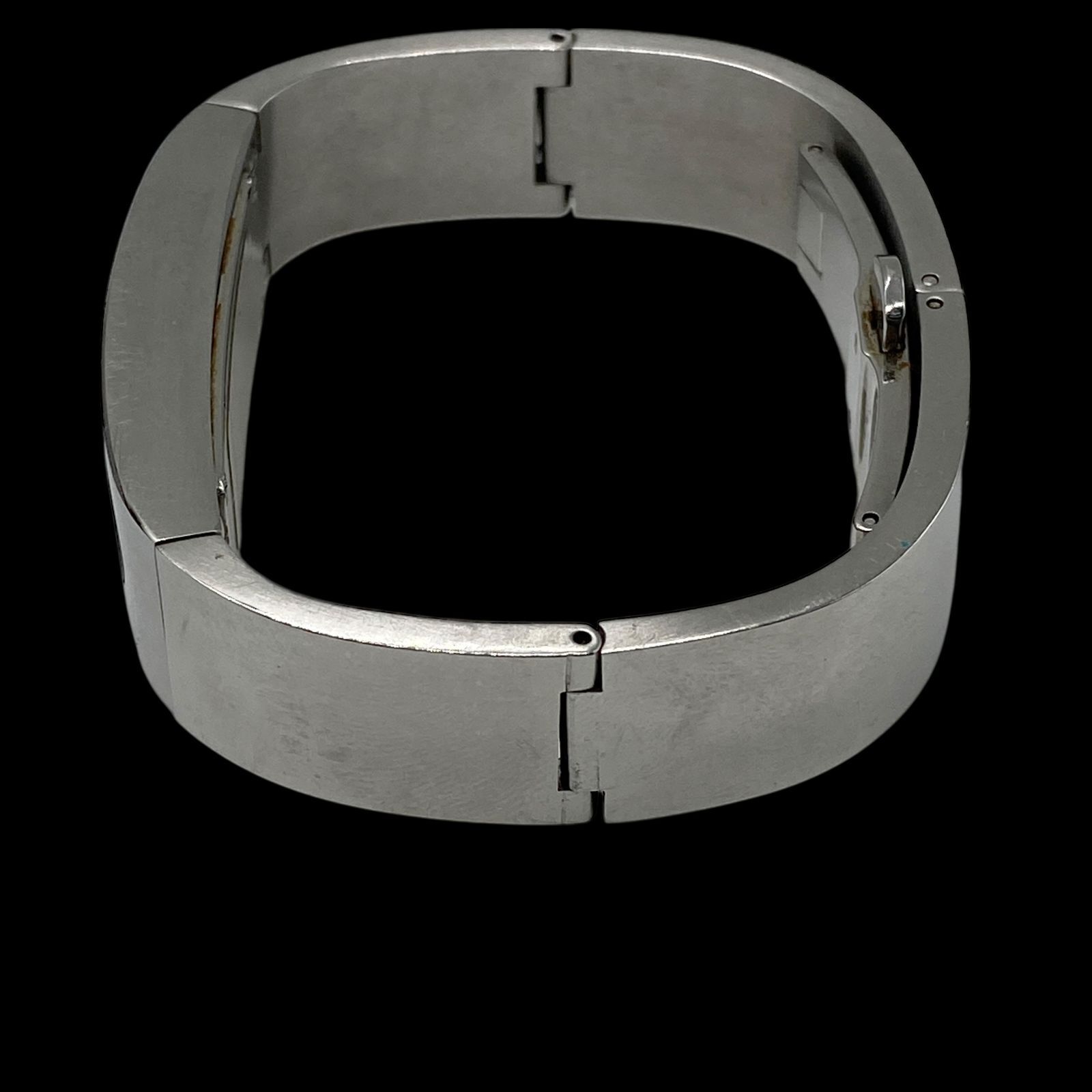 新品電池 稼働品 GUCCI グッチ 2400S バングルウォッチ レディース