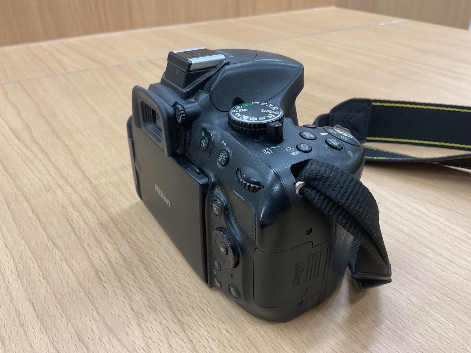 W276 Nikon D5200 本体 DX AF-S NIKKOR 18-55mm 1:3.5-5.6G レンズ