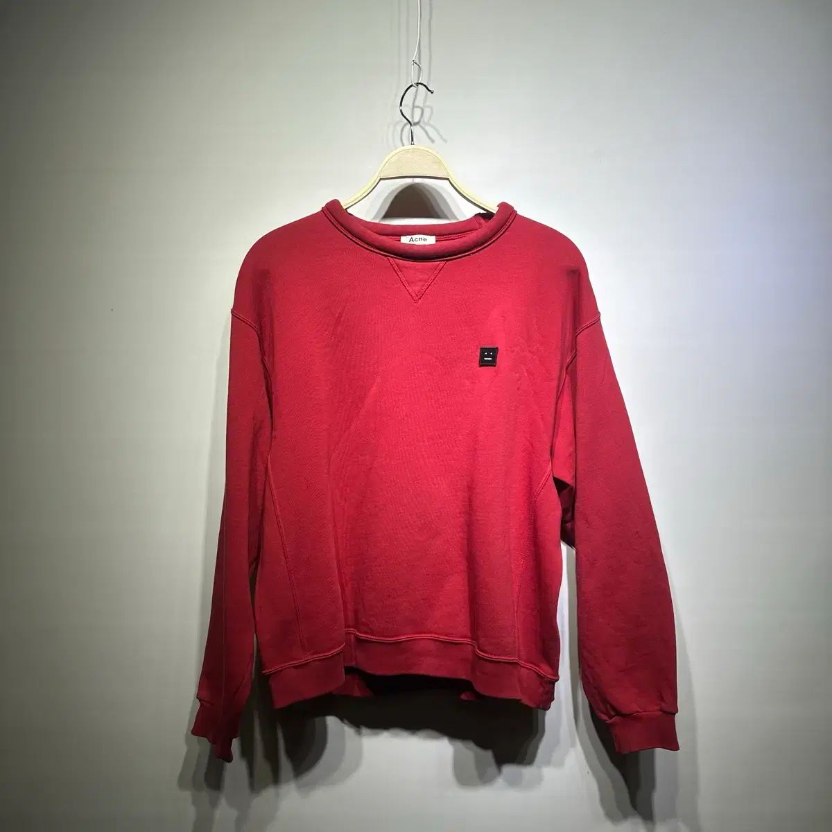 【美品】Acne Studios スウェット　赤 正規品) Acne Studios アクネストゥディオズ スウェット 出品 - メルカリ