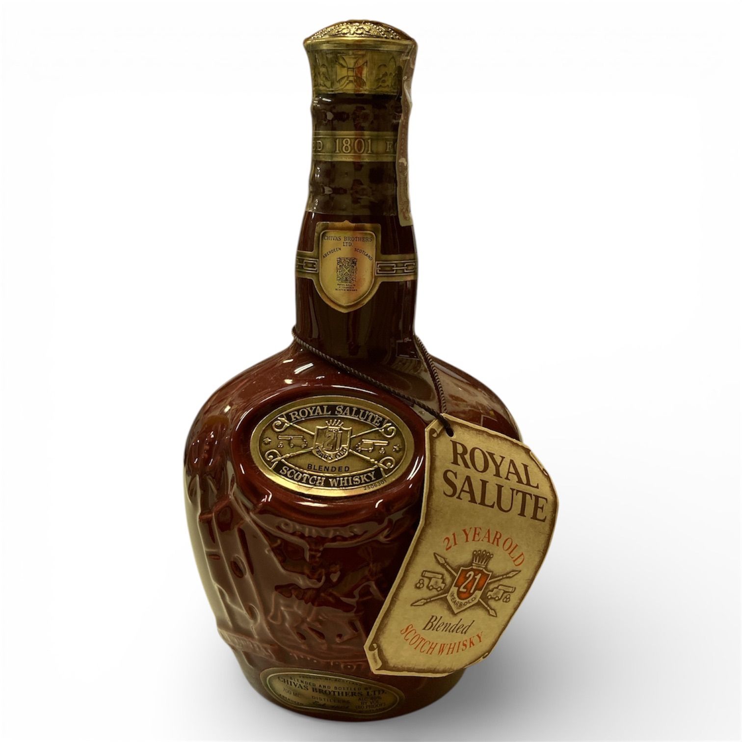 【未開栓】 SALUTE ロイヤルサルート21年 ウイスキー　赤陶器 ロイヤルサルート 21年 赤陶器 ウイスキー 40% 700ml 未開栓 – キングラム