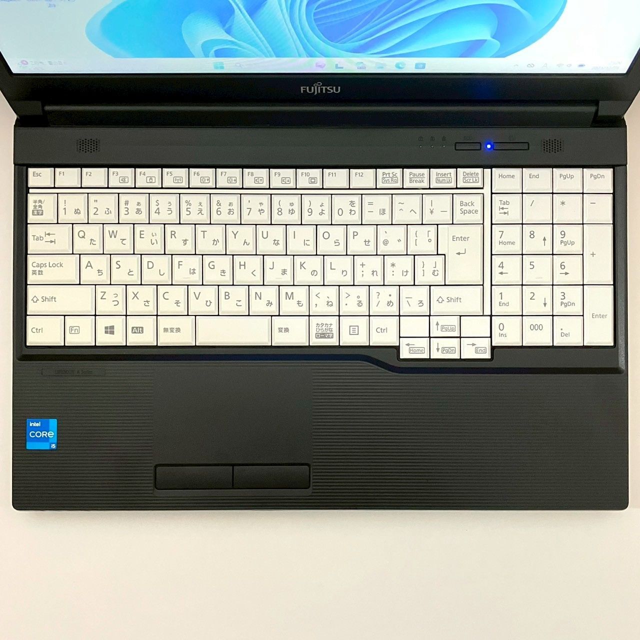 ☆年末年始メガセール☆ 2021年製 第11世代 Corei5 テンキー付き