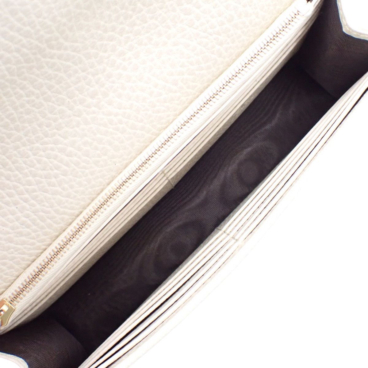 GUCCI(グッチ) インターロッキングG チェーンウォレット ロングウォレット ショルダー 肩掛け 斜め掛け クラッチ 長財布 レザー オフホワイトアイボリー ゴールド金具 615523 レディース 40802170784【中古】【アラモード】 GUCCI(グッチ) インターロッキングG チェーンウォレット ロング