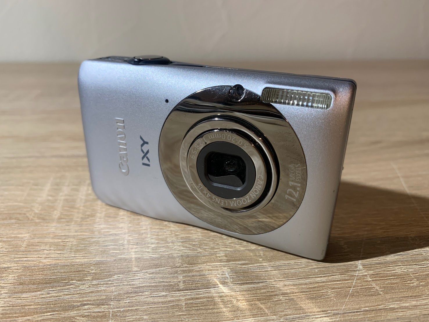 7335 Canon IXY 200F シルバー デジカメ ジャンク品 - メルカリ