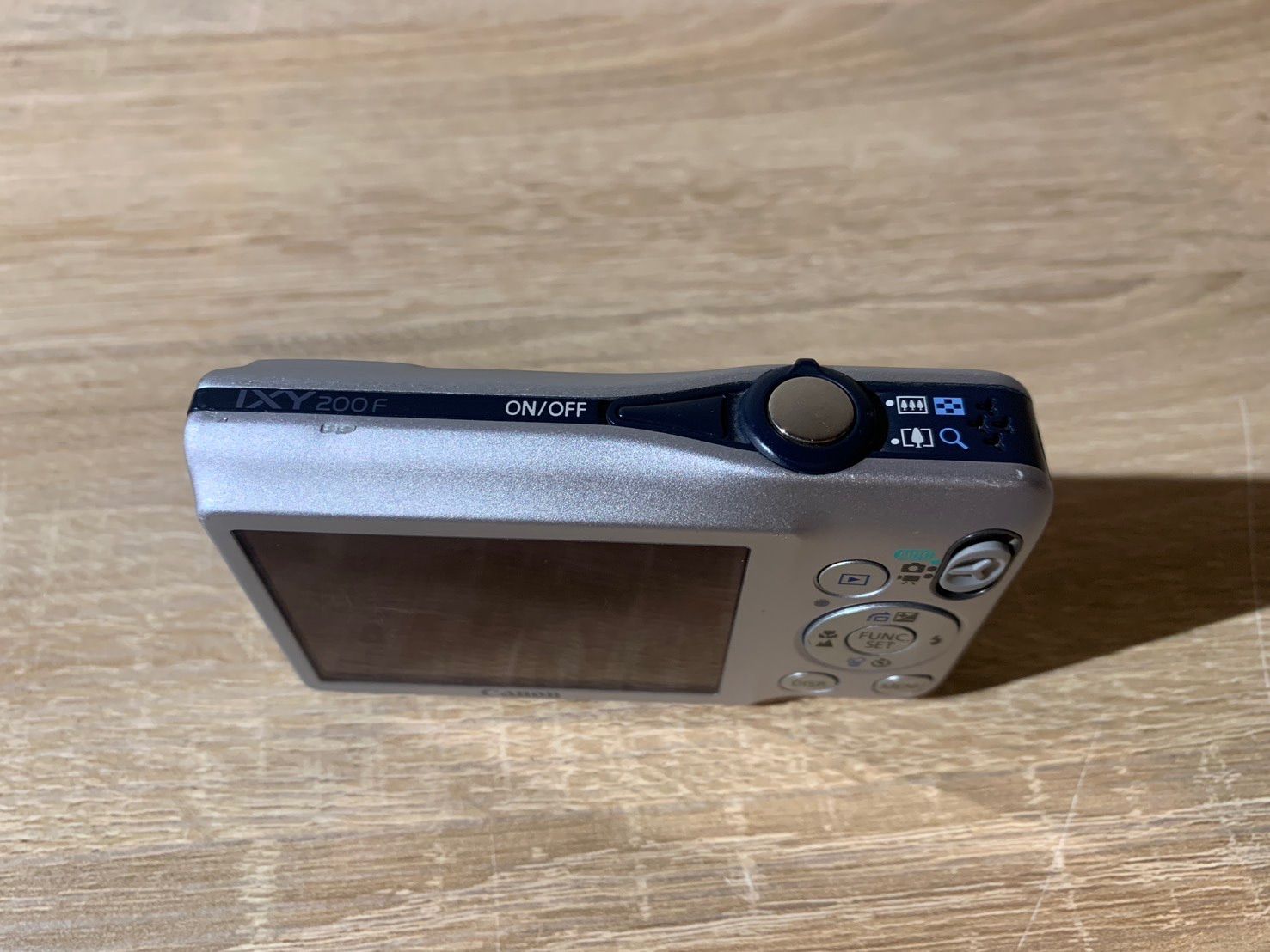 7335 Canon IXY 200F シルバー デジカメ ジャンク品 - メルカリ