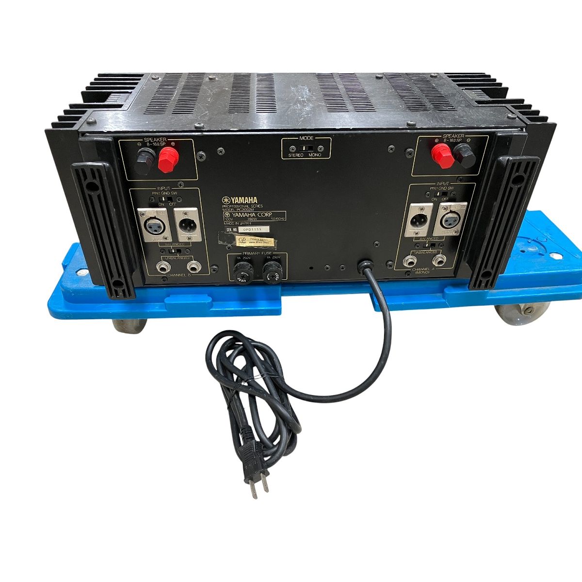 YAMAHA パワーアンプ PC2002 通電のみ確認 ジャンク プロ用 アンプ YAMAHA パワーアンプ PC2002 通電のみ確認 ジャンク プロ用 アンプ