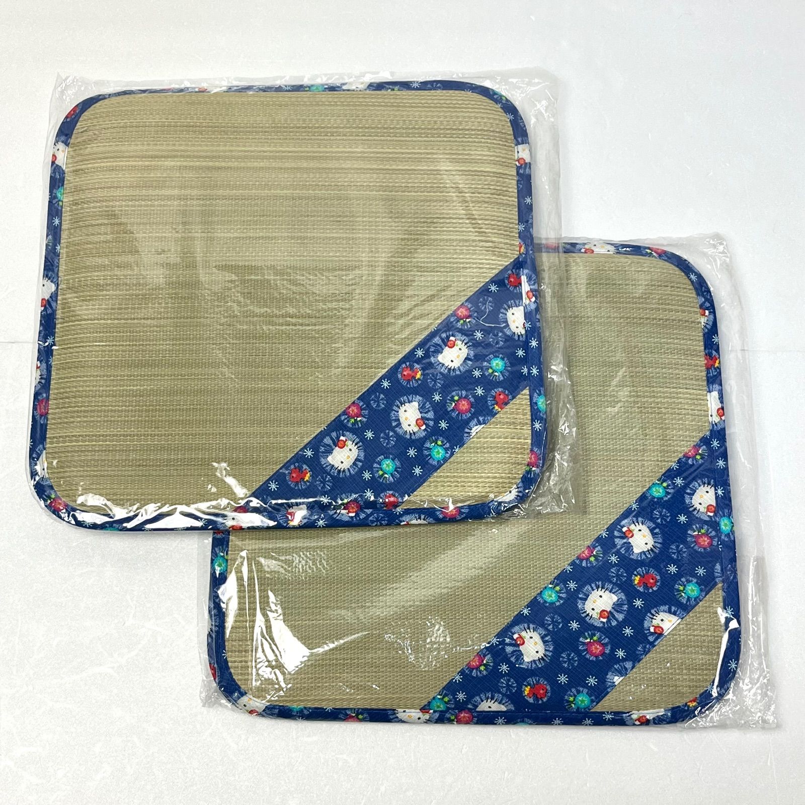 ◼︎新品未開封◼︎【SANRIO ハローキティ】イグサ クッション 2枚