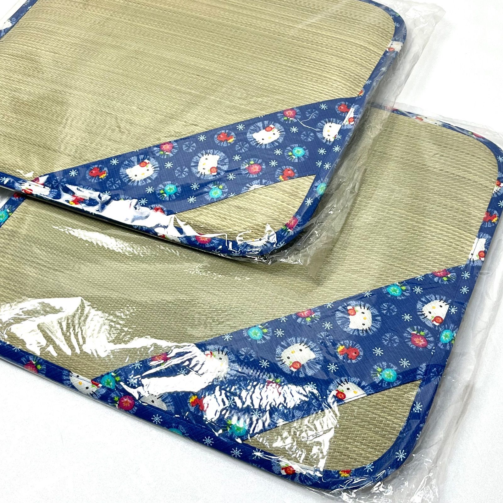 ◼︎新品未開封◼︎【SANRIO ハローキティ】イグサ クッション 2枚