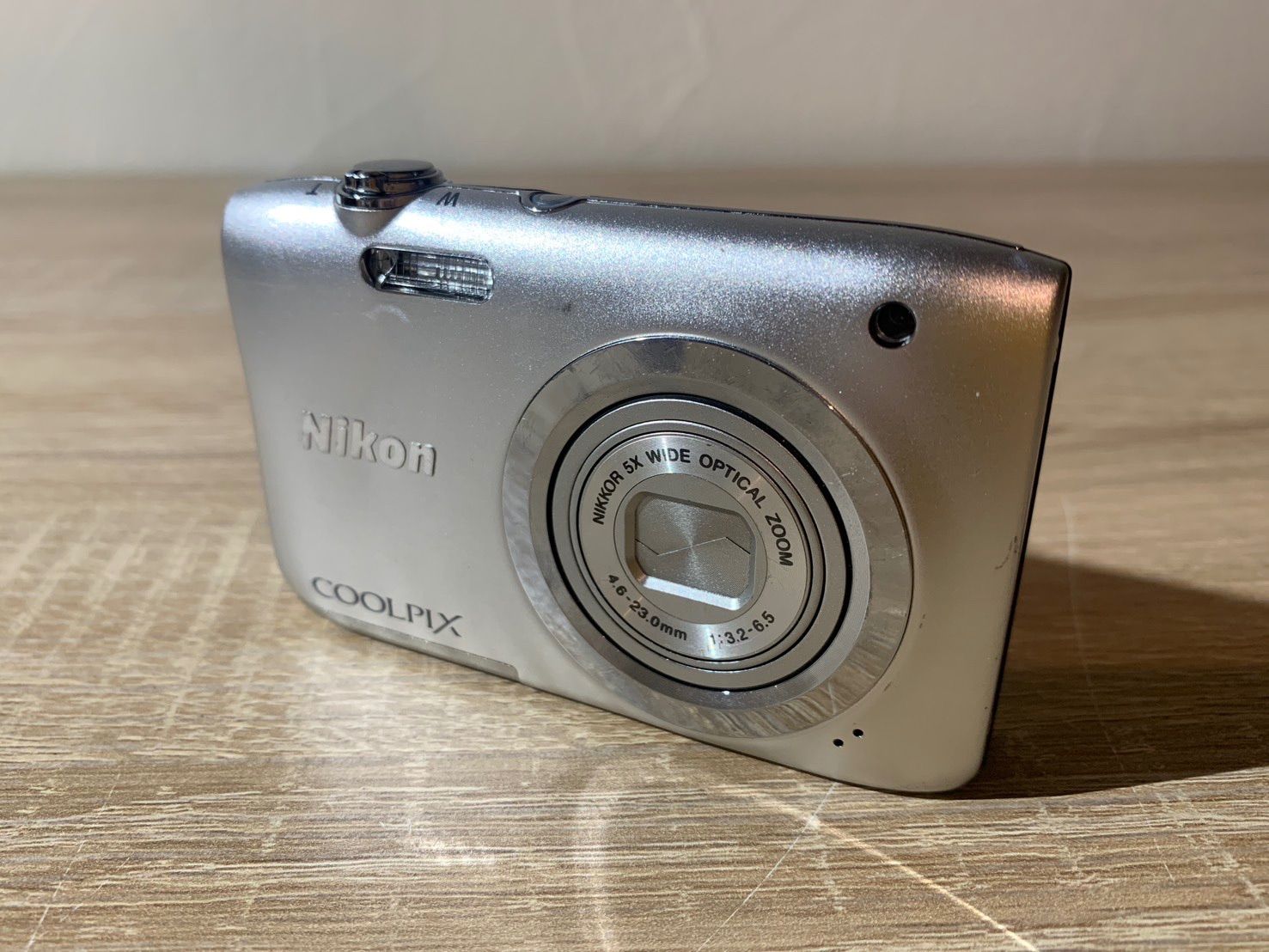 7343 Nikon COOLPIX A100 シルバー デジカメ ジャンク品 - メルカリ