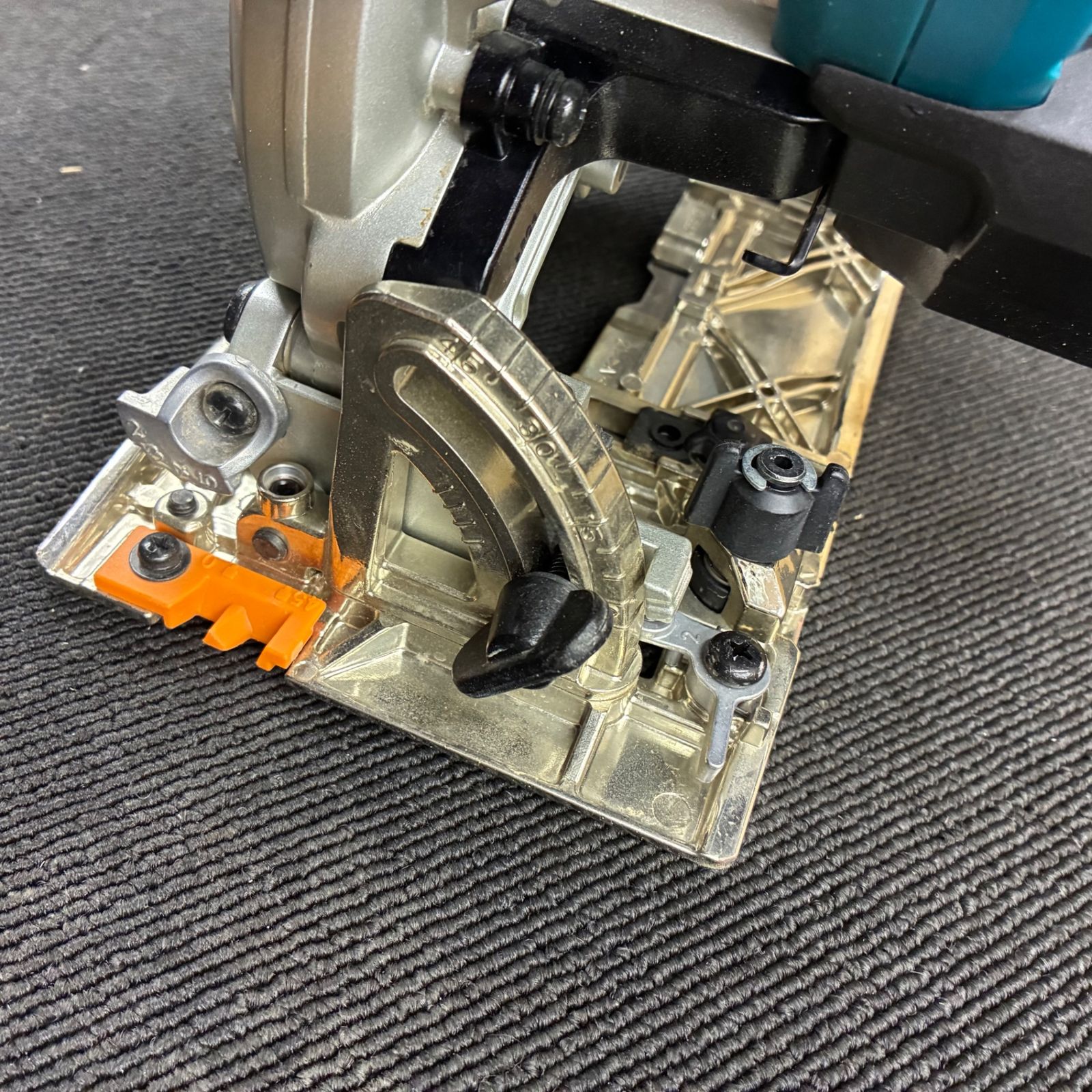 ◇マキタ(makita) 165mm電子造作用精密マルノコ HS6403 【中古