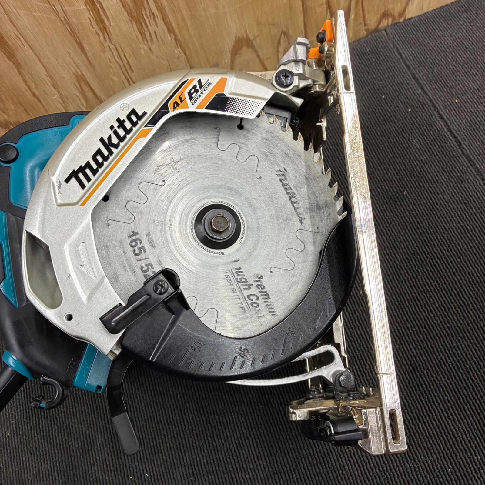◇マキタ(makita) 165mm電子造作用精密マルノコ HS6403 【中古