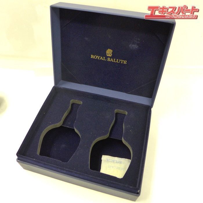 ロイヤルサルート21年 青&赤 ミニボトルセット - メルカリ