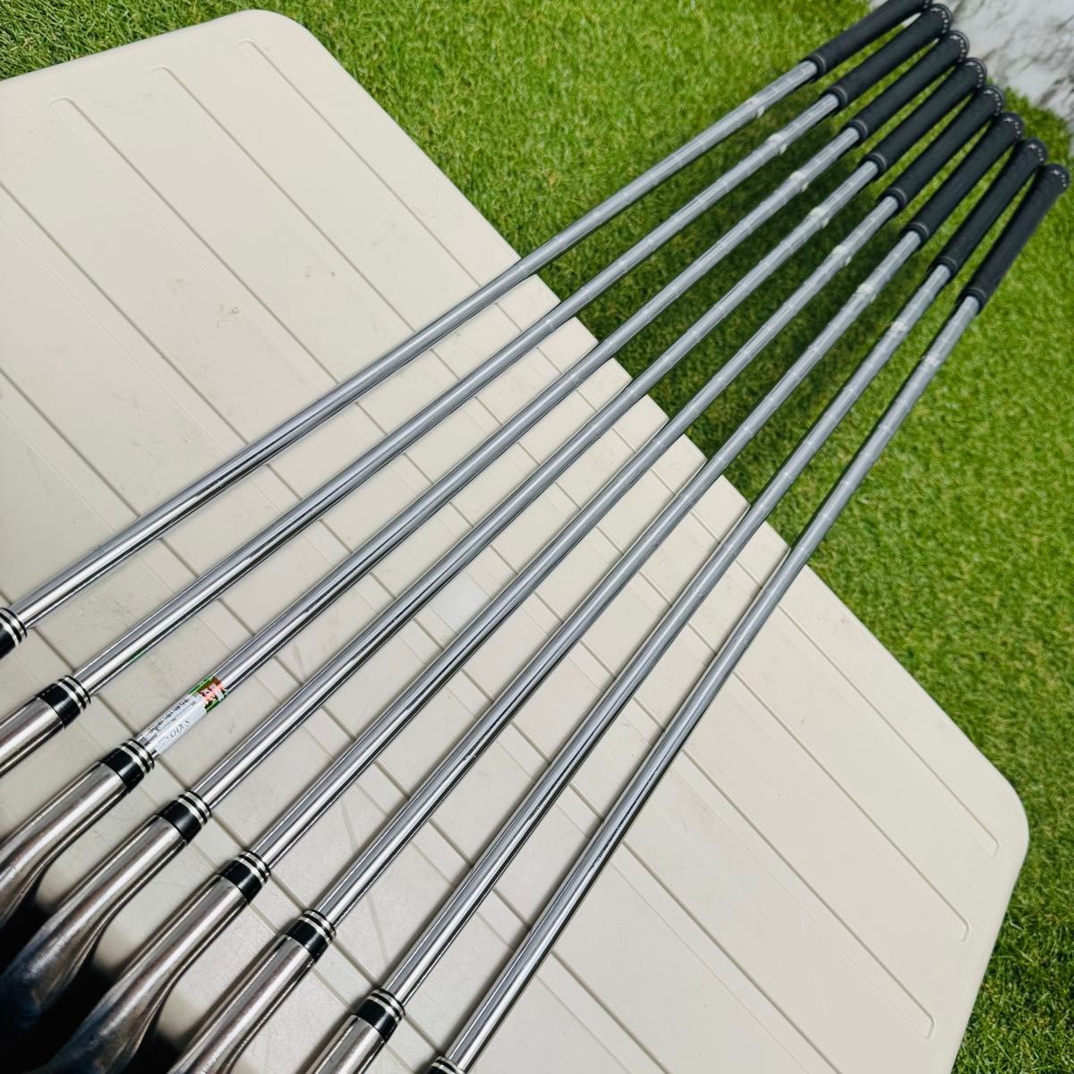 良品】豪華8本 9代目ゼクシオ XXIO9 メンズアイアンセット スチール S